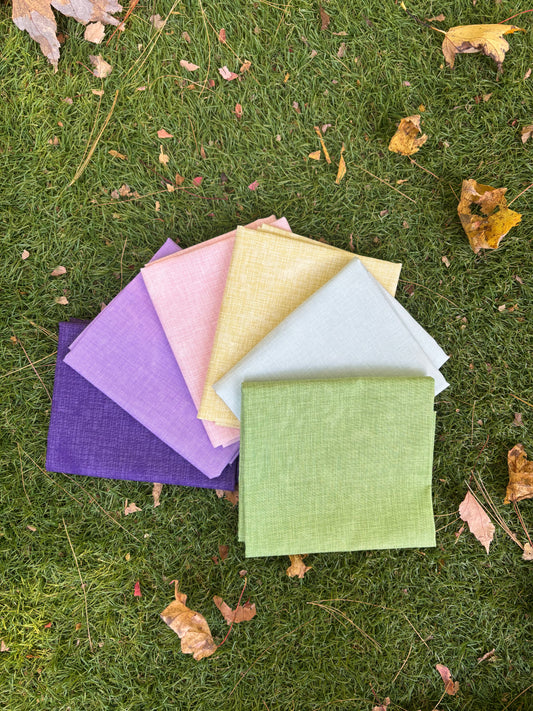 Quilters Linen by Robert Kaufman Fat Quarter Bundle