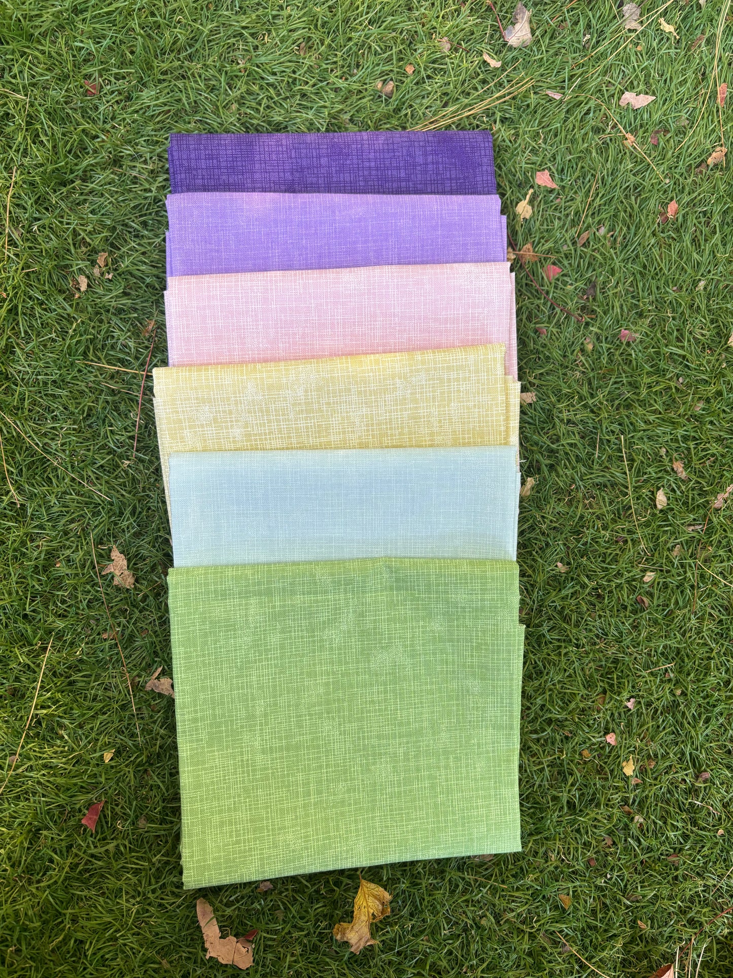 Quilters Linen by Robert Kaufman Fat Quarter Bundle