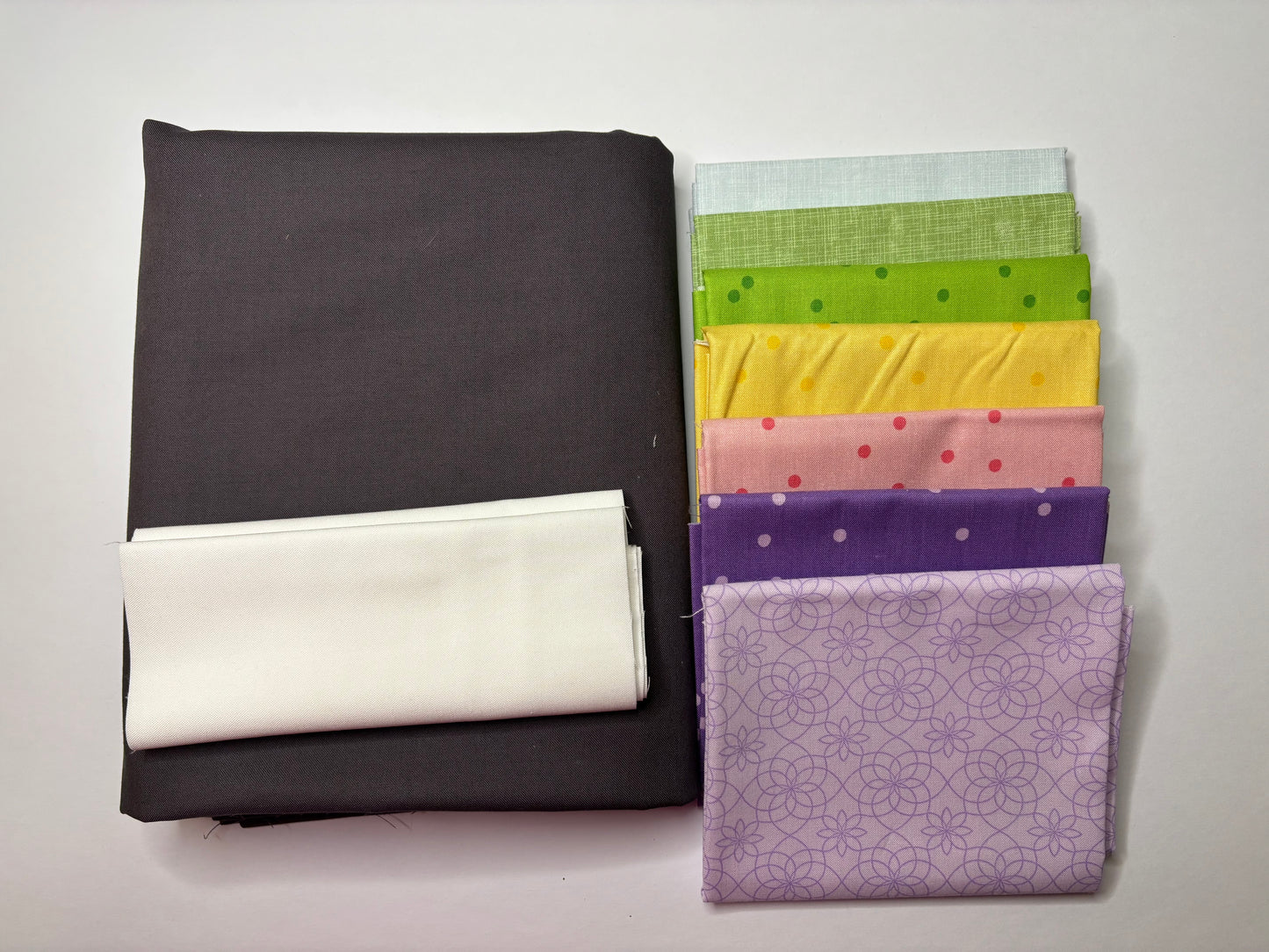 Mod Mugs Quilt Kit - Throw Size